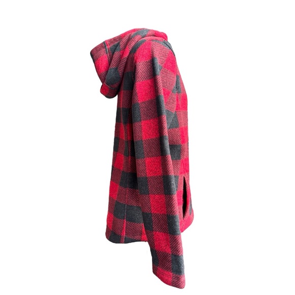 The North Face Crescent Fleece with Toggle Button in Grey and Red Buffalo Check - Picture 5 of 9